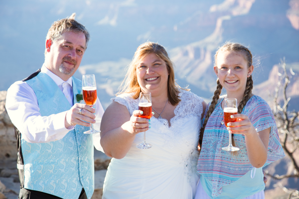 grand canyon wedding champagne toast